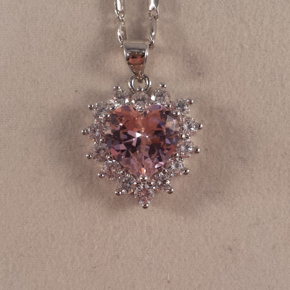 Jewelry - 18K White Gold Heart Pink Topaz Zircon Necklace Jewelry - 18K White Gold Heart Pink Topaz Zircon Necklace